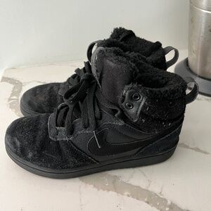 Nike kids fur lined high tops US3